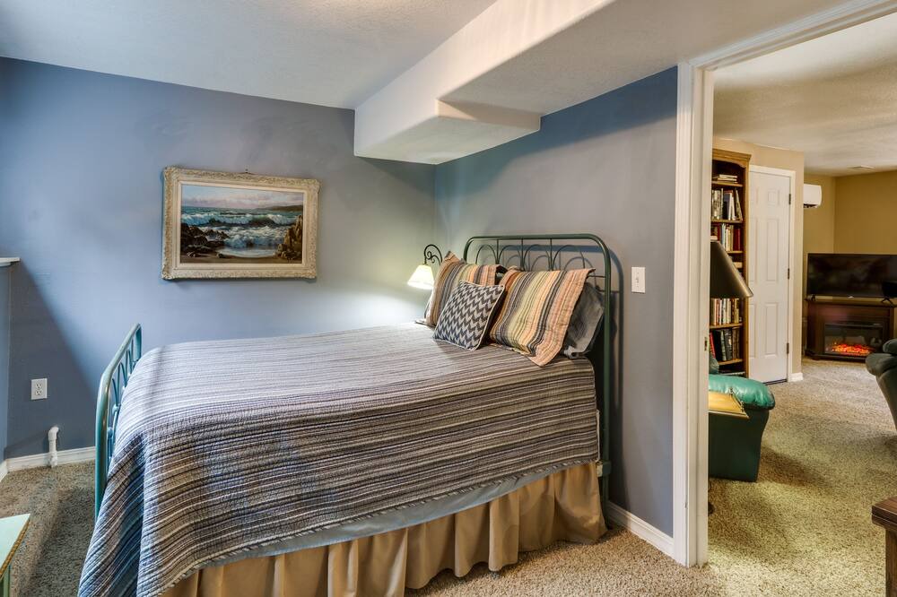Photo of Bedroom in La Center