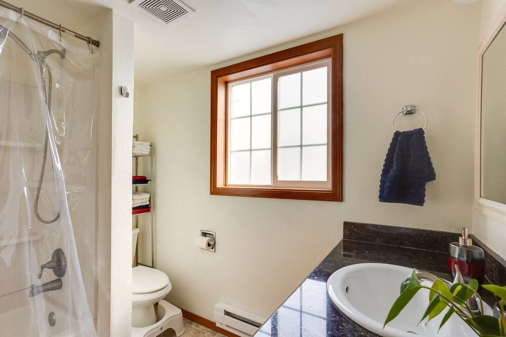 Photo of Bathroom in Hilltop