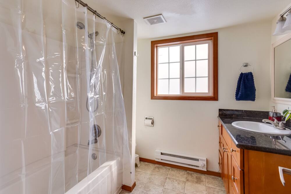 Photo of Bathroom in Hilltop