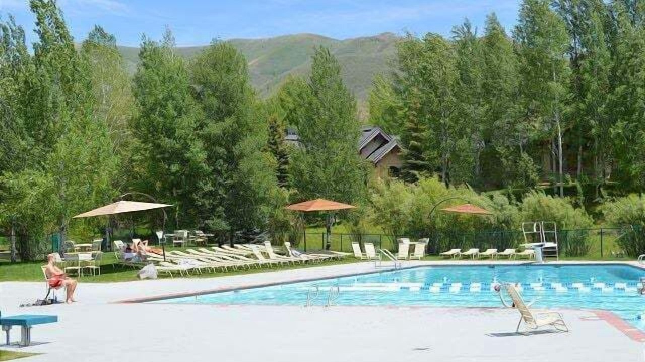 Photo of Outdoor in Elkhorn Village