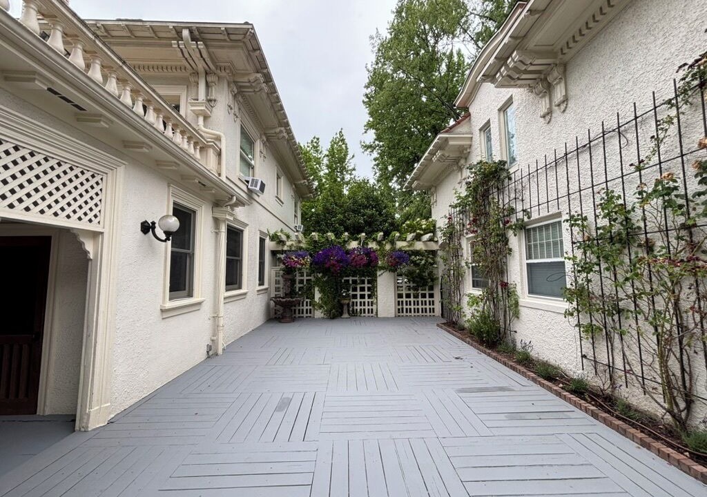 Photo of Outdoor in Irvington