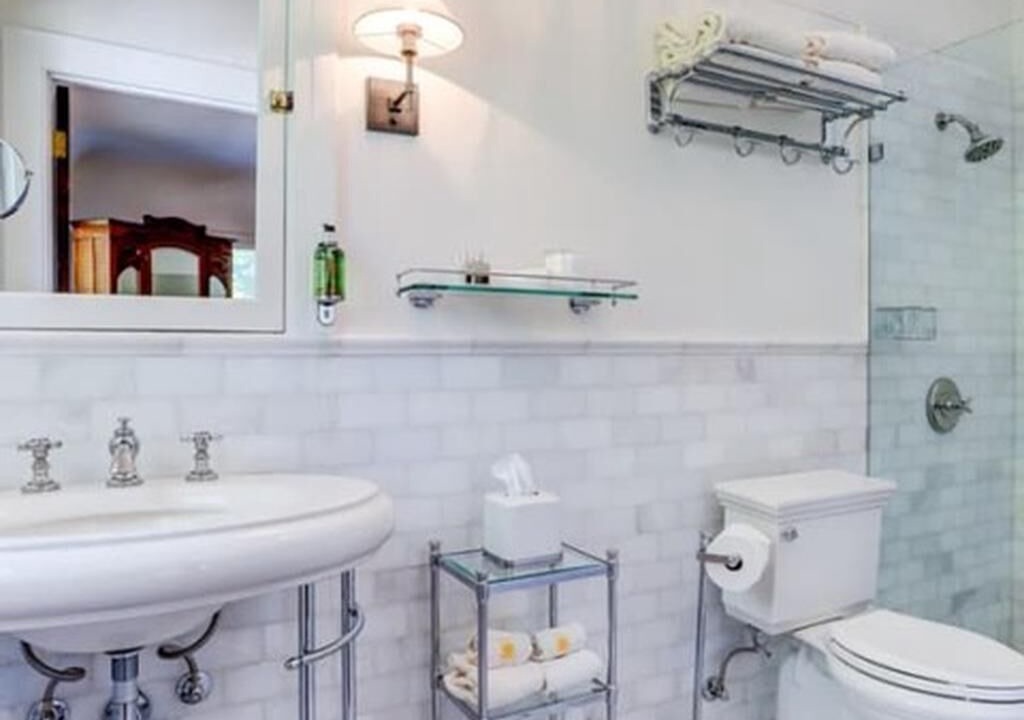 Photo of Bathroom in Irvington