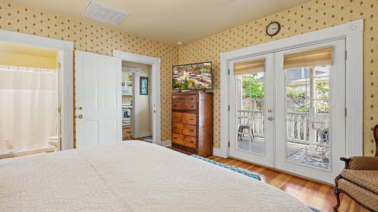 Photo of Outdoor in Siskiyou-Hargadine Historic District