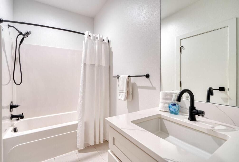 Photo of Bathroom in Humboldt
