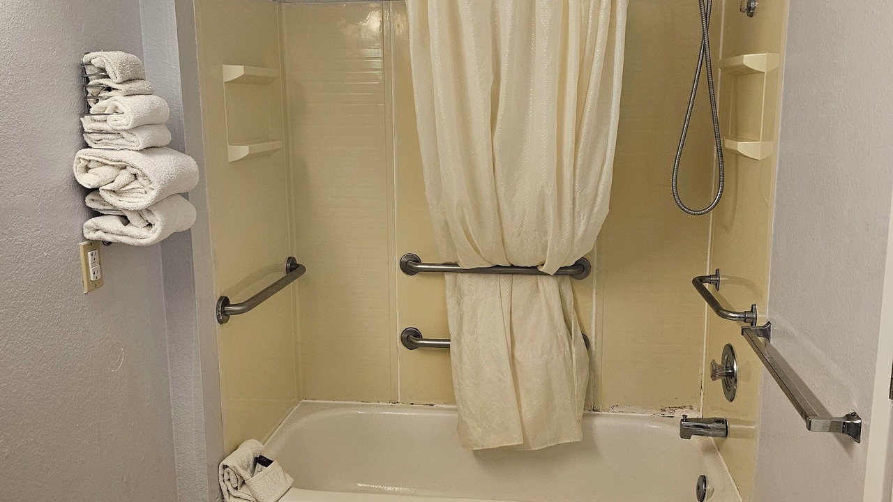 Photo of Bathroom in Sumner