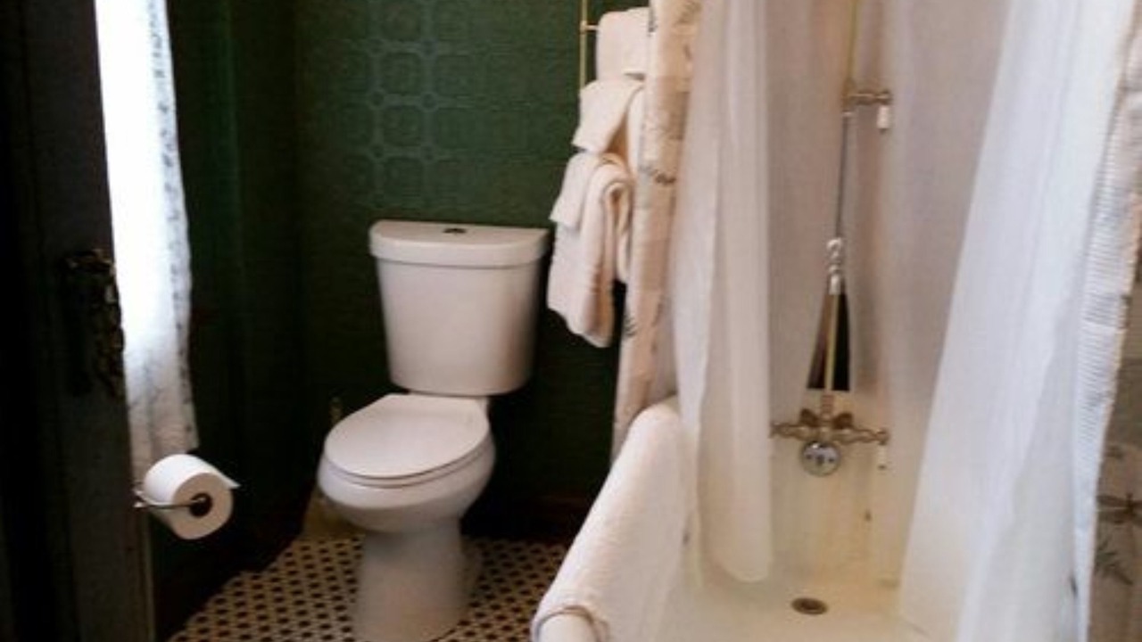 Photo of Bathroom in North End
