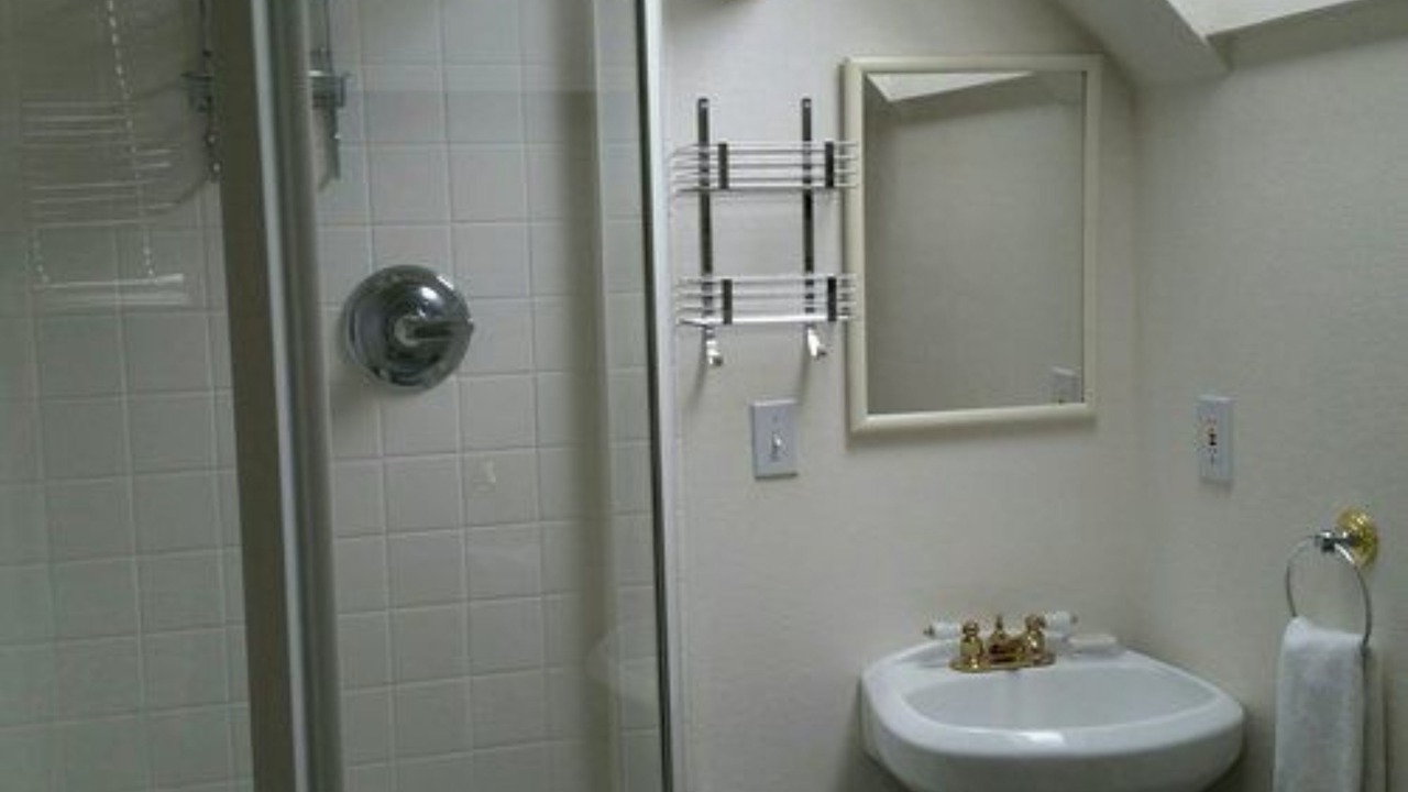 Photo of Bathroom in North End