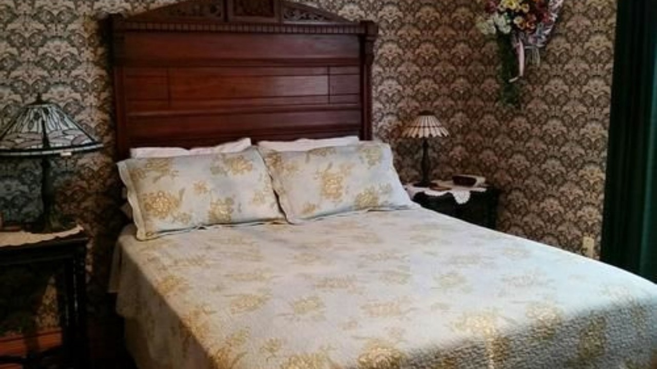Photo of Bedroom in North End