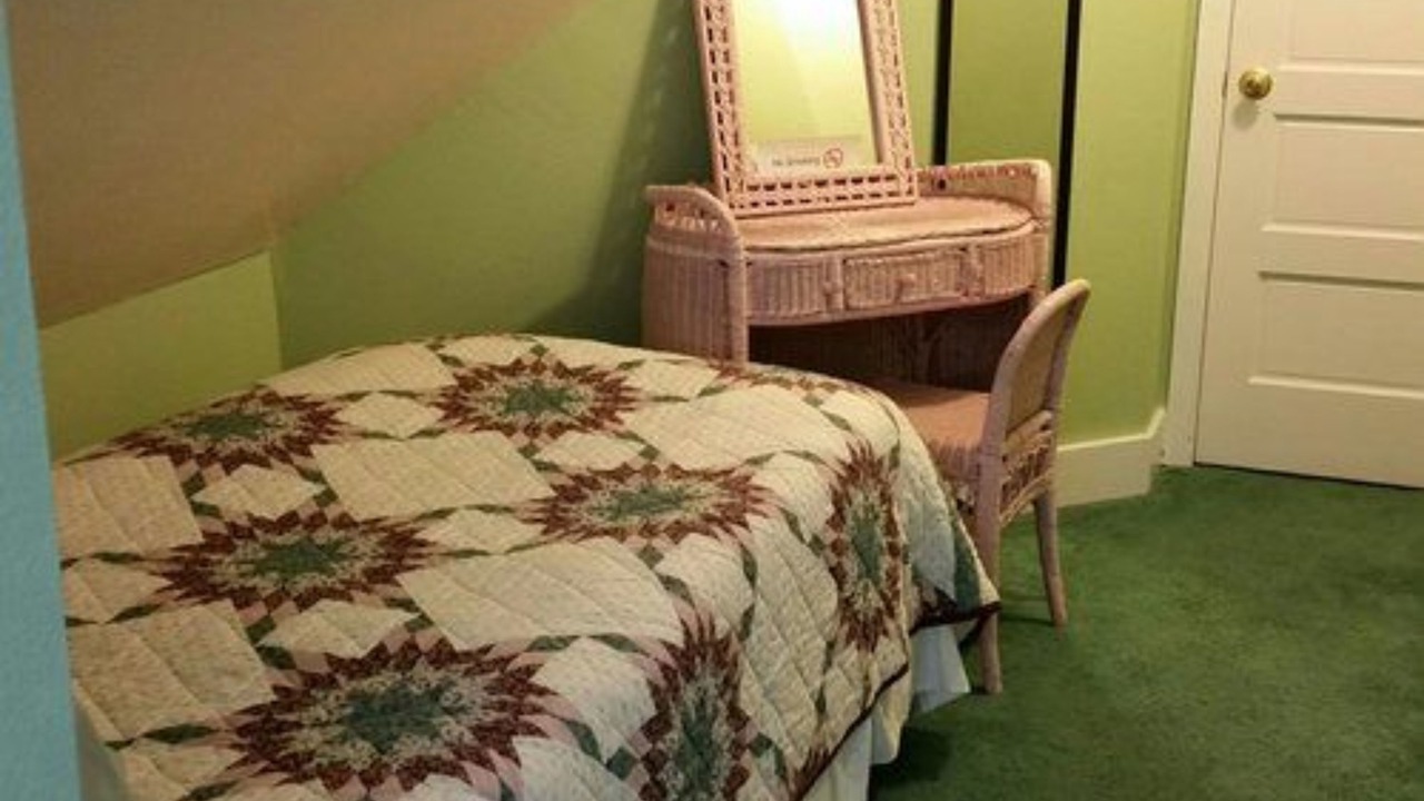 Photo of Bedroom in North End