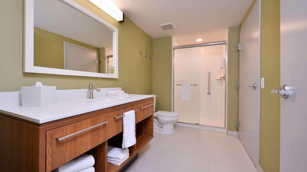 Photo of Bathroom in Dupont