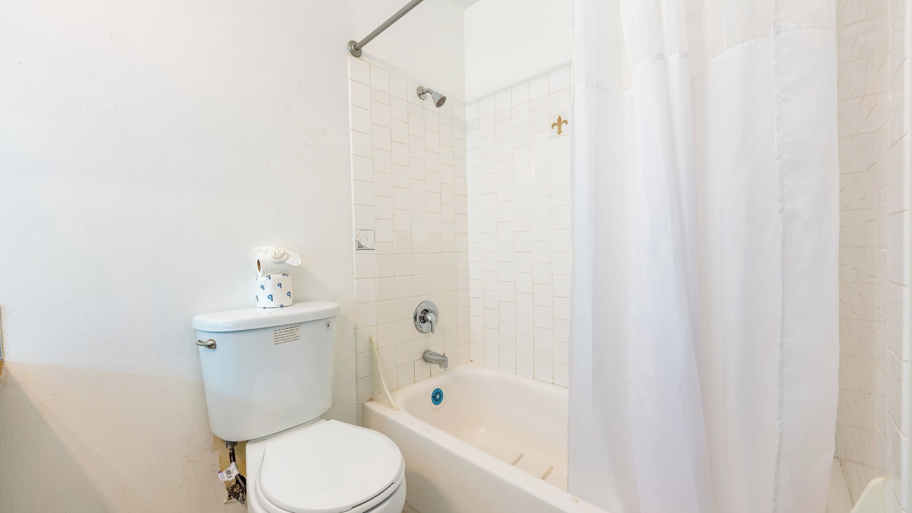 Photo of Bathroom in Powellhurst-Gilbert