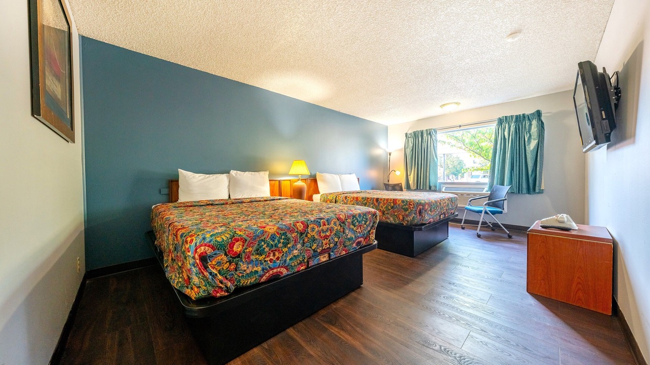 Photo of Bedroom in Powellhurst-Gilbert