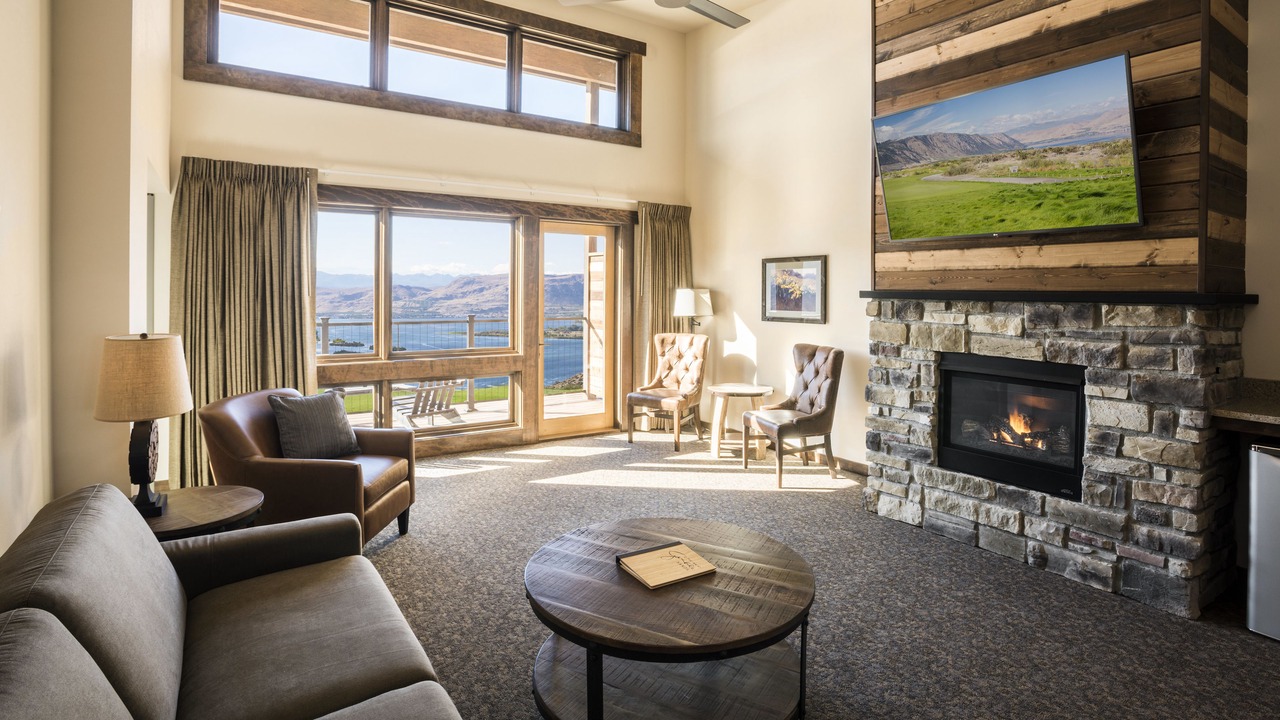 Photo of Livingroom in Brewster