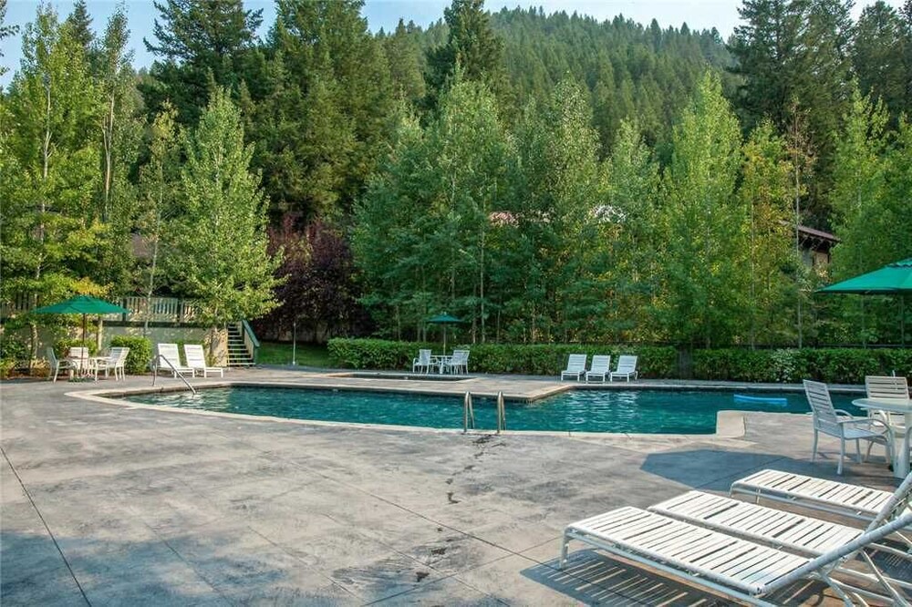 Photo of Outdoor in Warm Springs