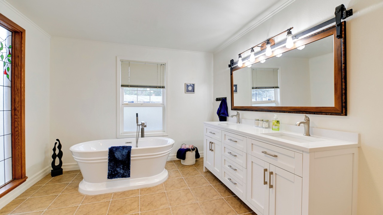 Photo of Bathroom in Grants Pass