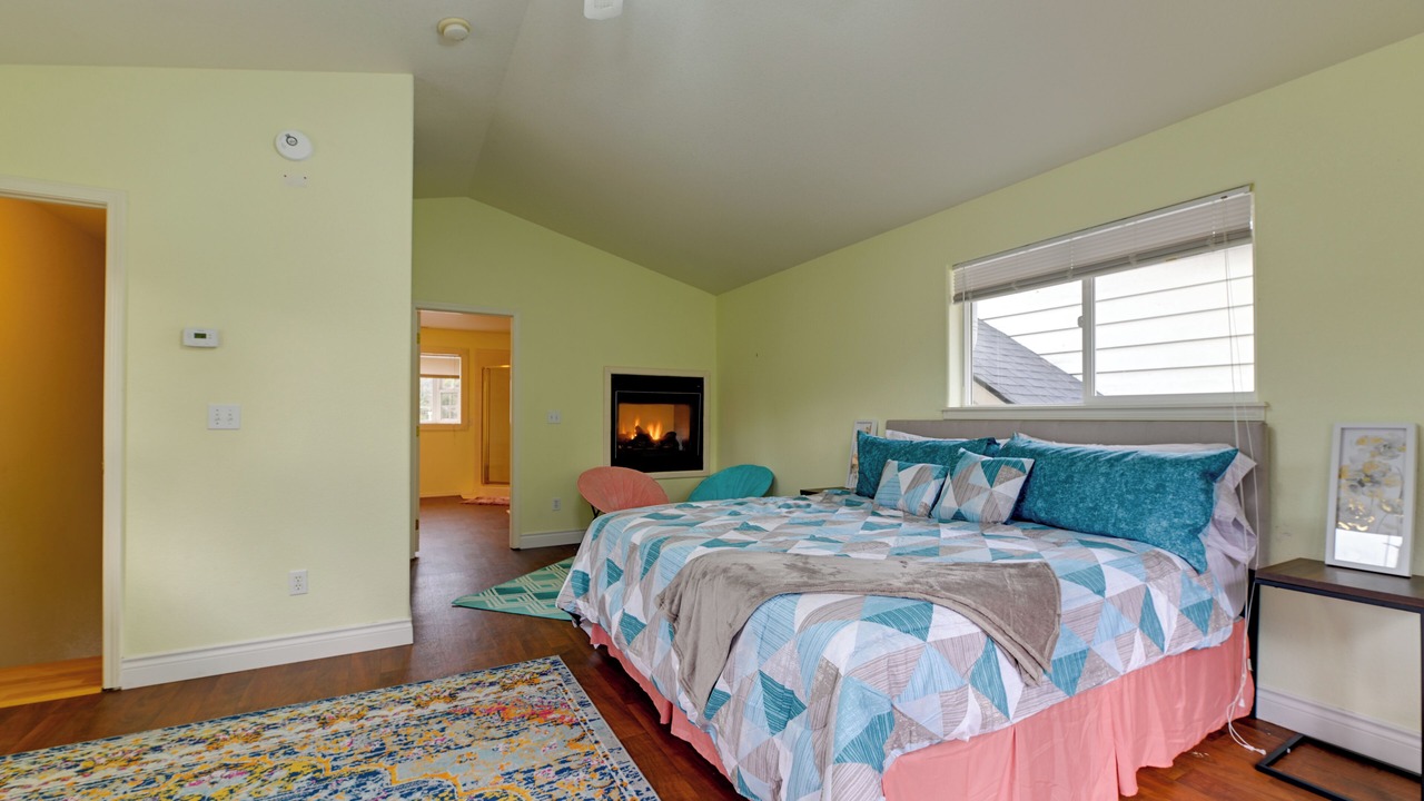 Photo of Bedroom in Grants Pass