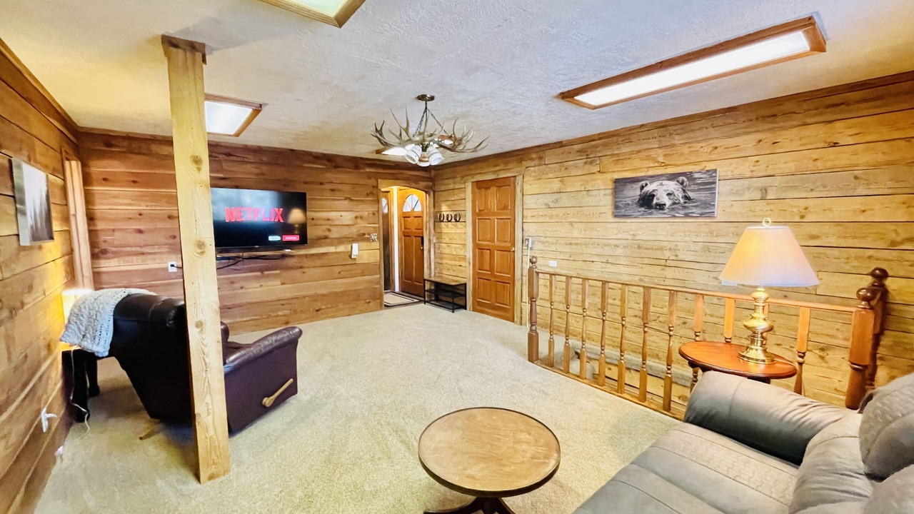 Photo of Livingroom in Garden Valley