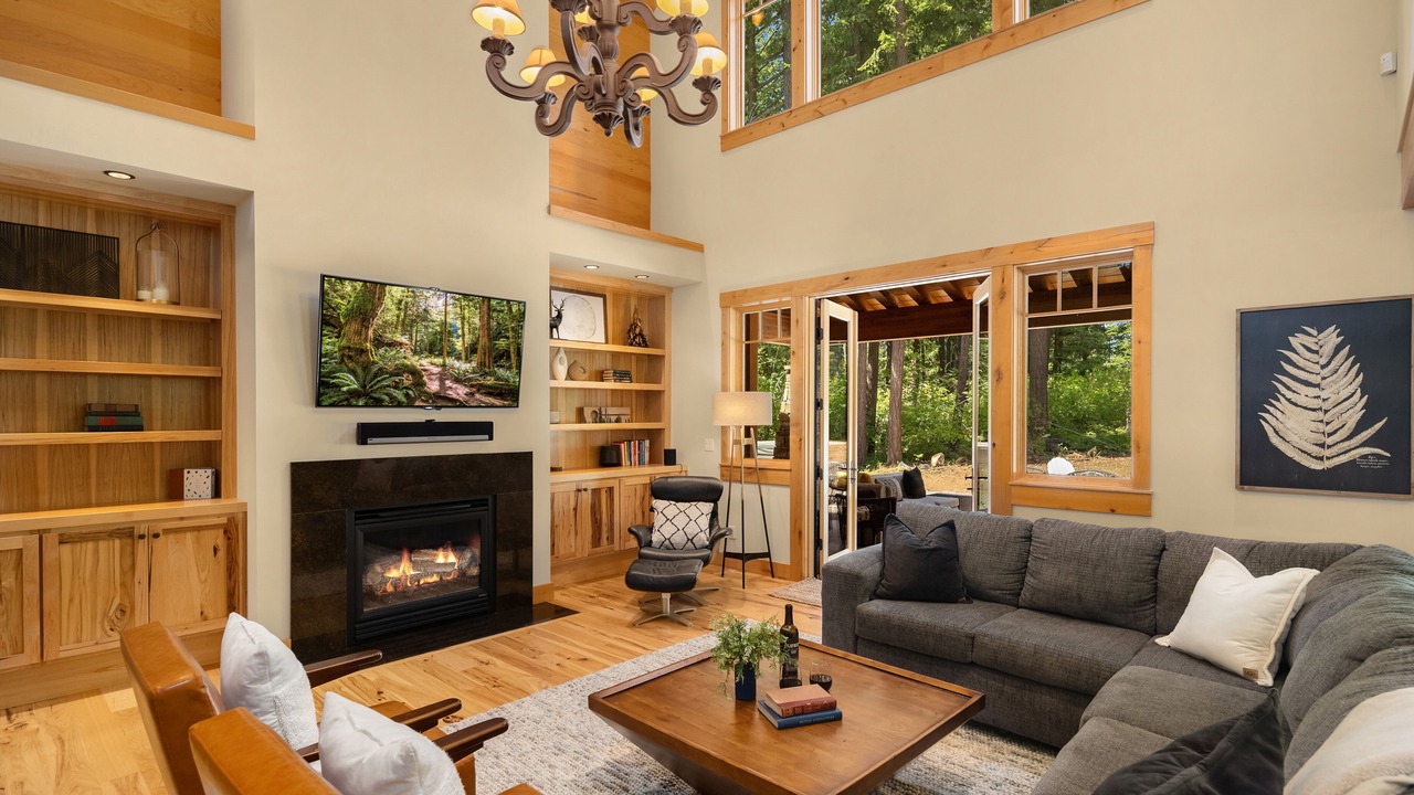 Photo of Livingroom in Cle Elum
