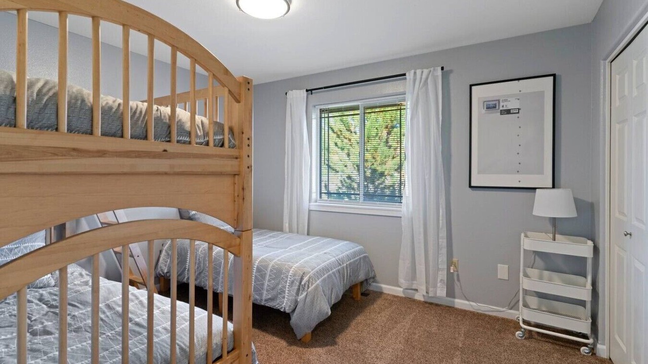 Photo of Bedroom in Oregon Water Wonderland
