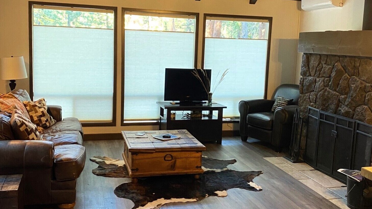 Photo of Livingroom in Black Butte Ranch