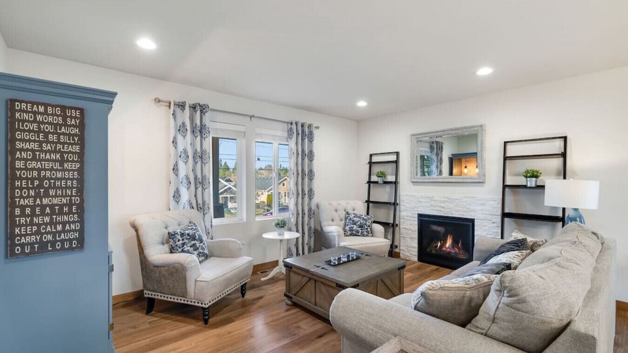 Photo of Livingroom in Central Tacoma