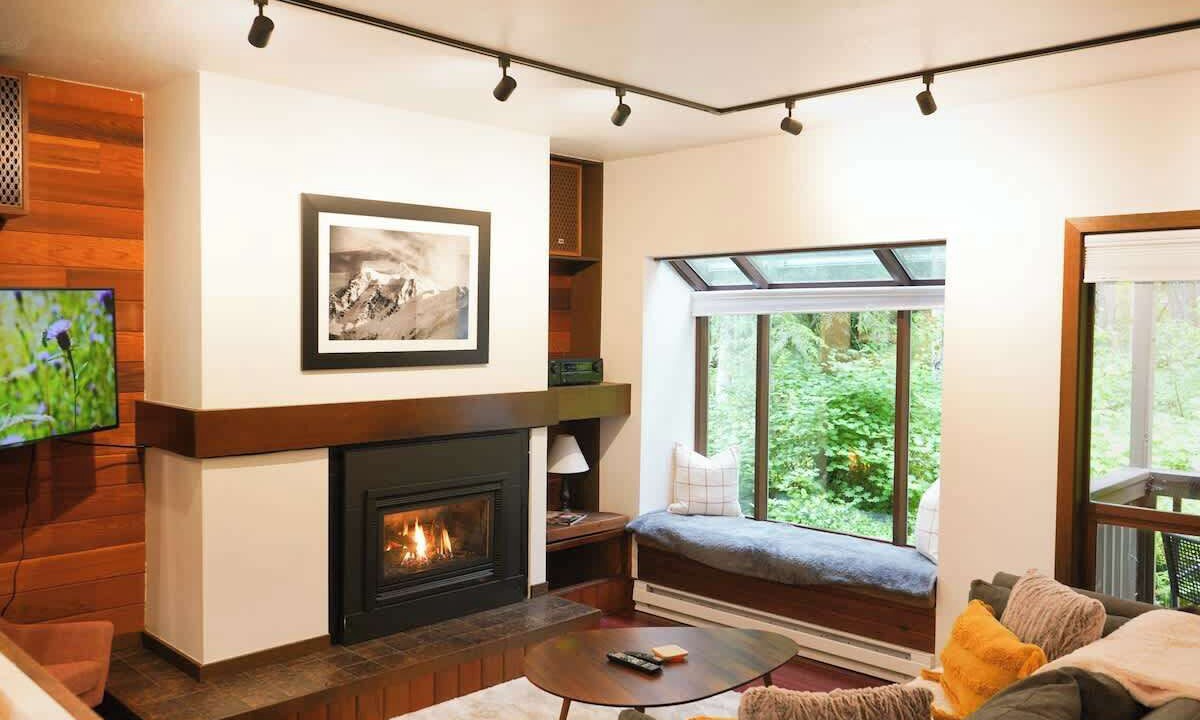 Photo of Patio Balcony in Glacier