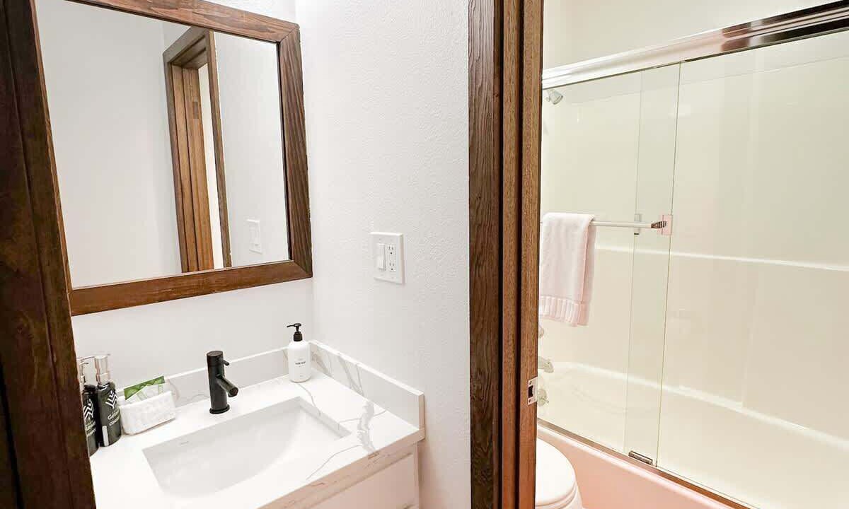Photo of Bathroom in Glacier