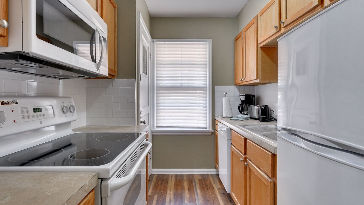 Photo of Kitchen in Dundee-Happy Hollow Historic District