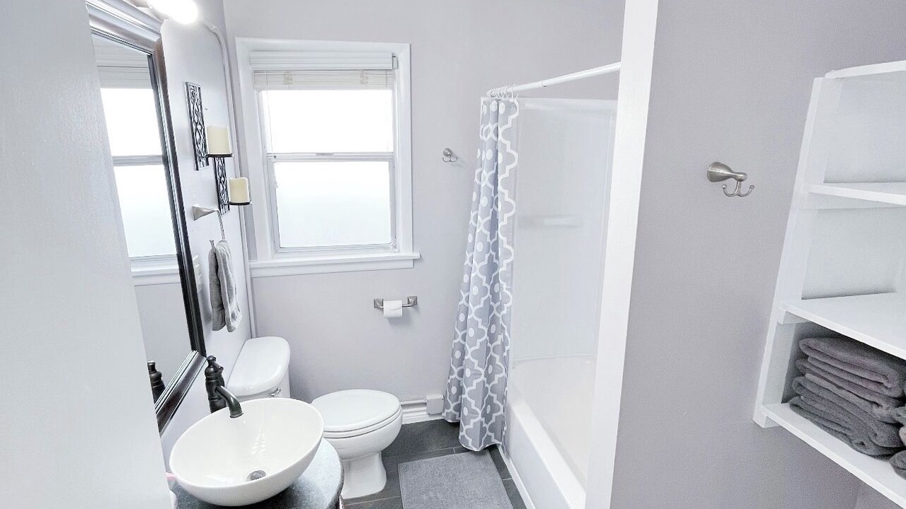 Photo of Bathroom in Hilltop
