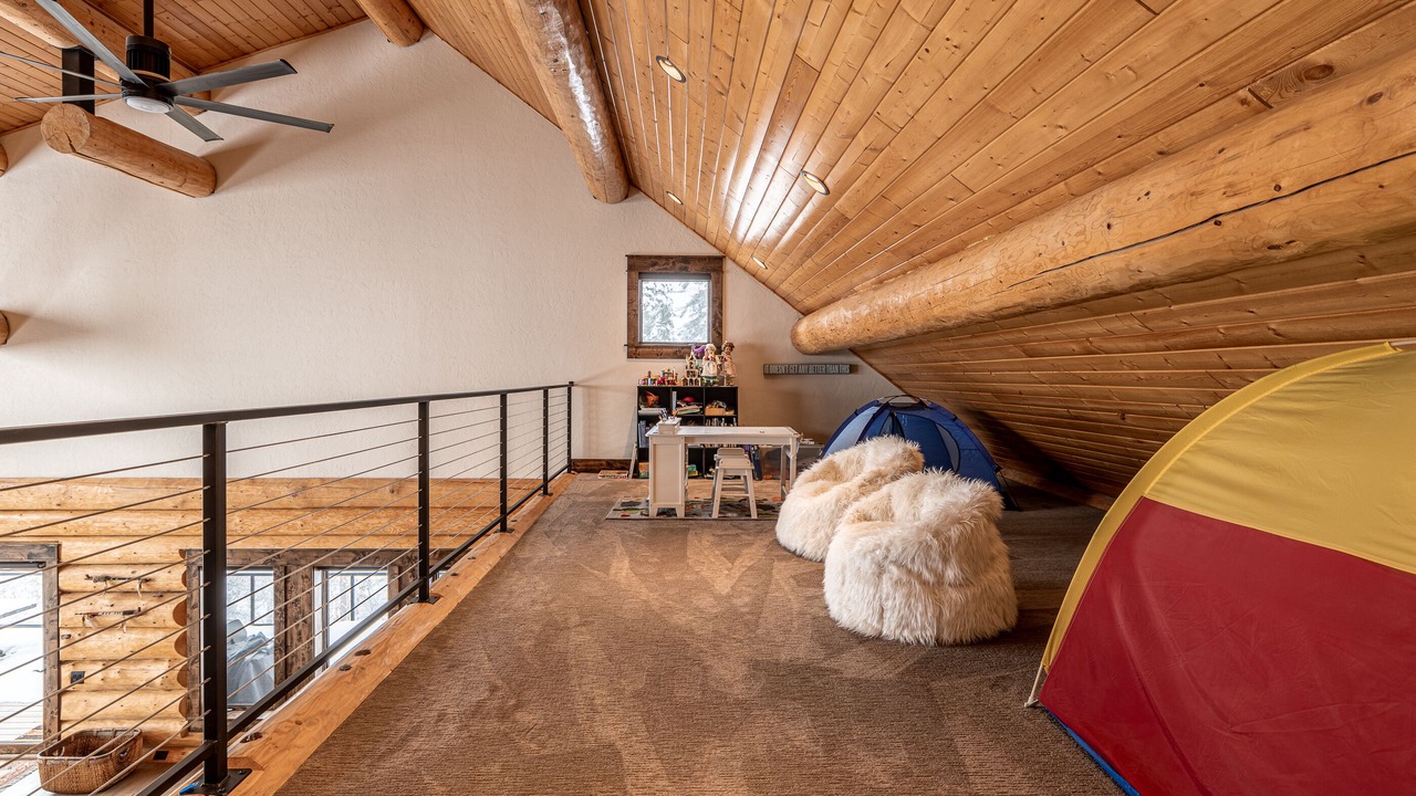 Photo of Bedroom in Leavenworth