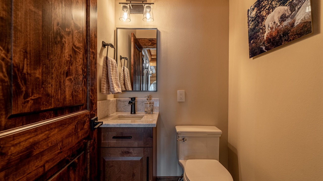 Photo of Bedroom in Leavenworth