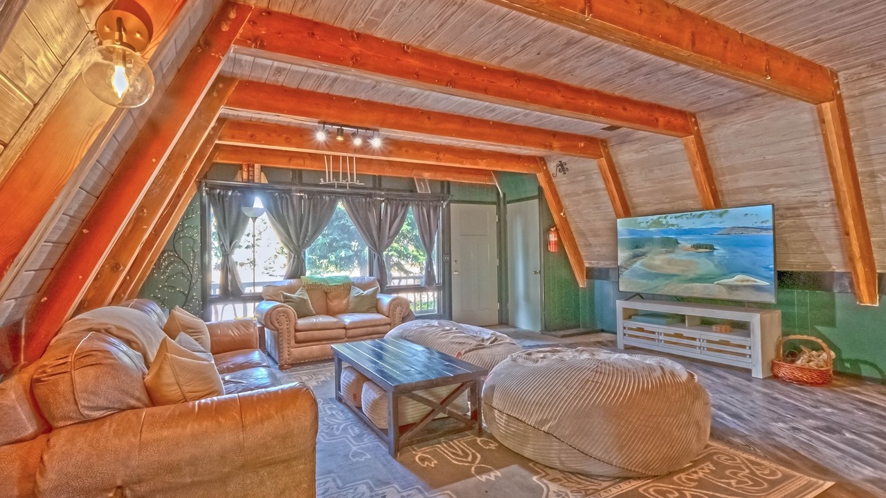 Photo of Livingroom in McCall