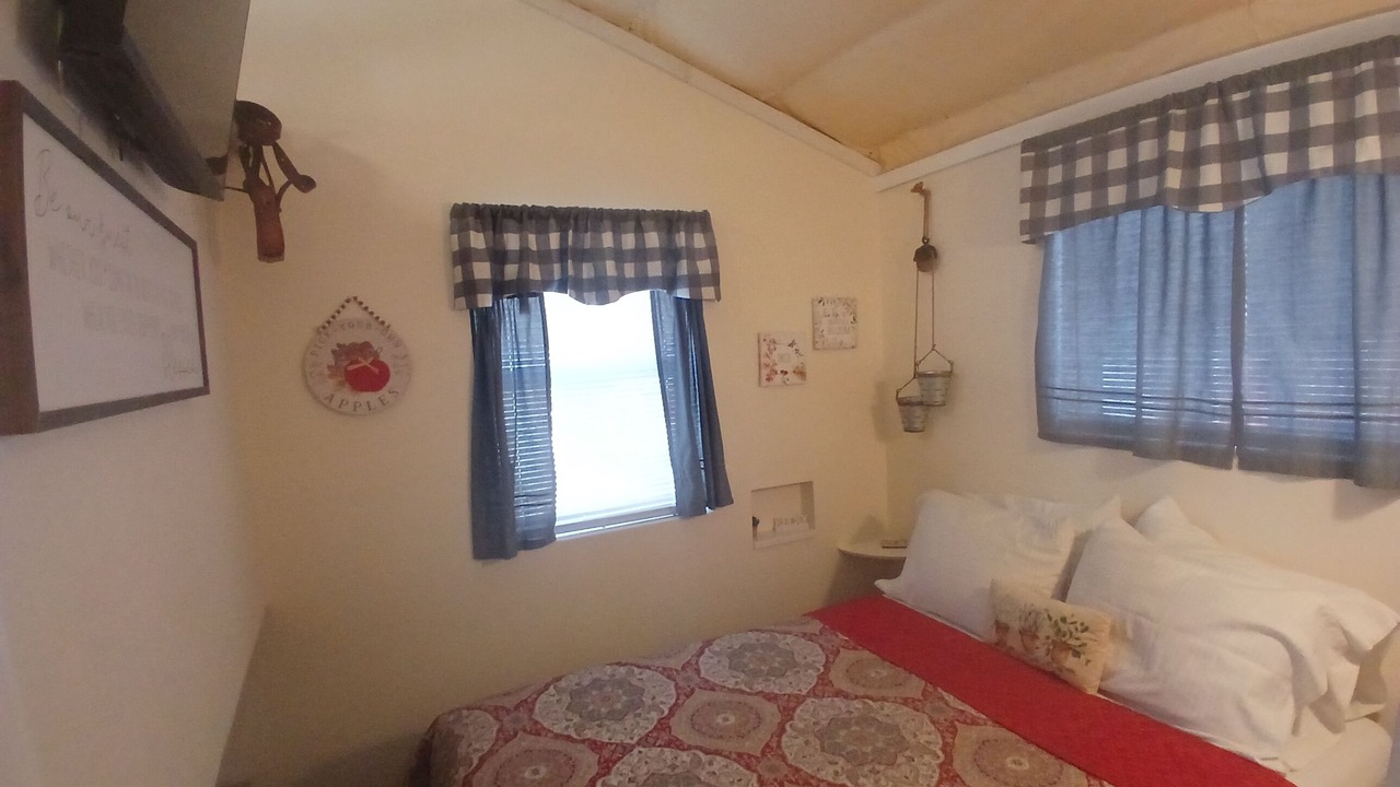 Photo of Bedroom in Nampa