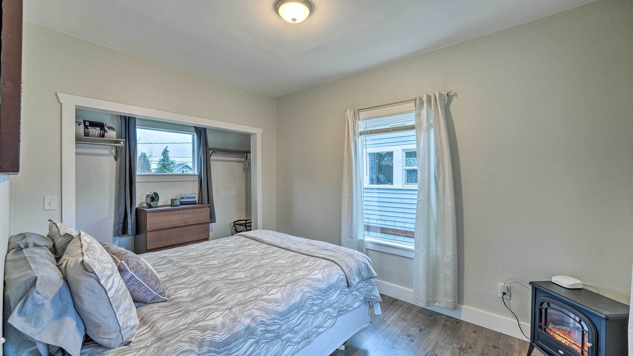 Photo of Bedroom in Port Angeles