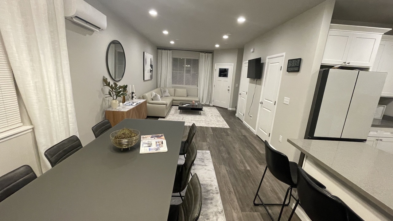 Photo of Livingroom in Midland