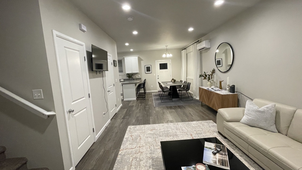 Photo of Livingroom in Midland