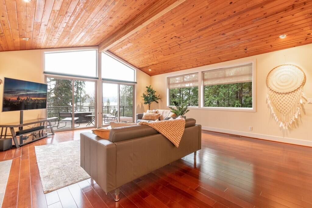 Photo of Outdoor in East Lake Hills