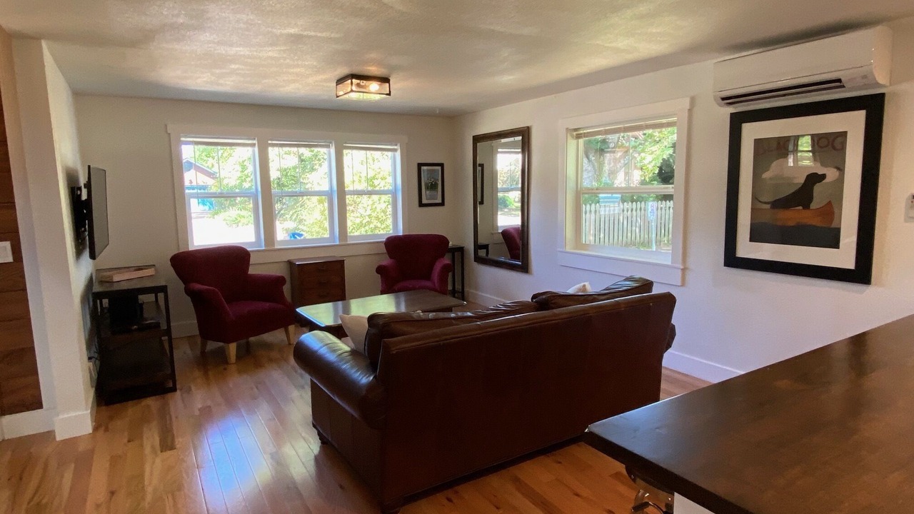 Photo of Livingroom in Corvallis
