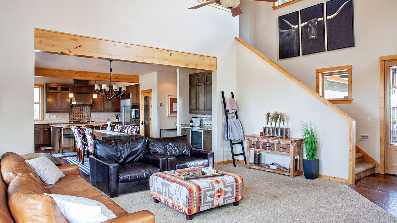 Photo of Livingroom in Redmond