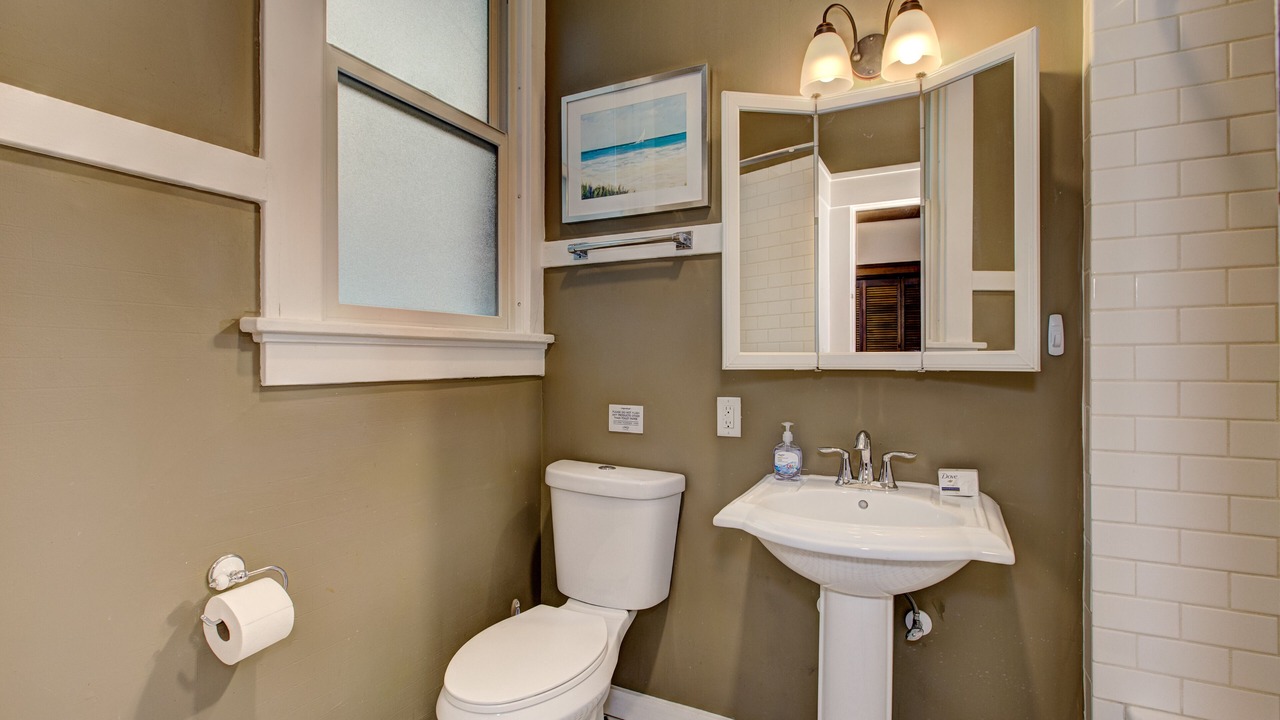 Photo of Bathroom in North End