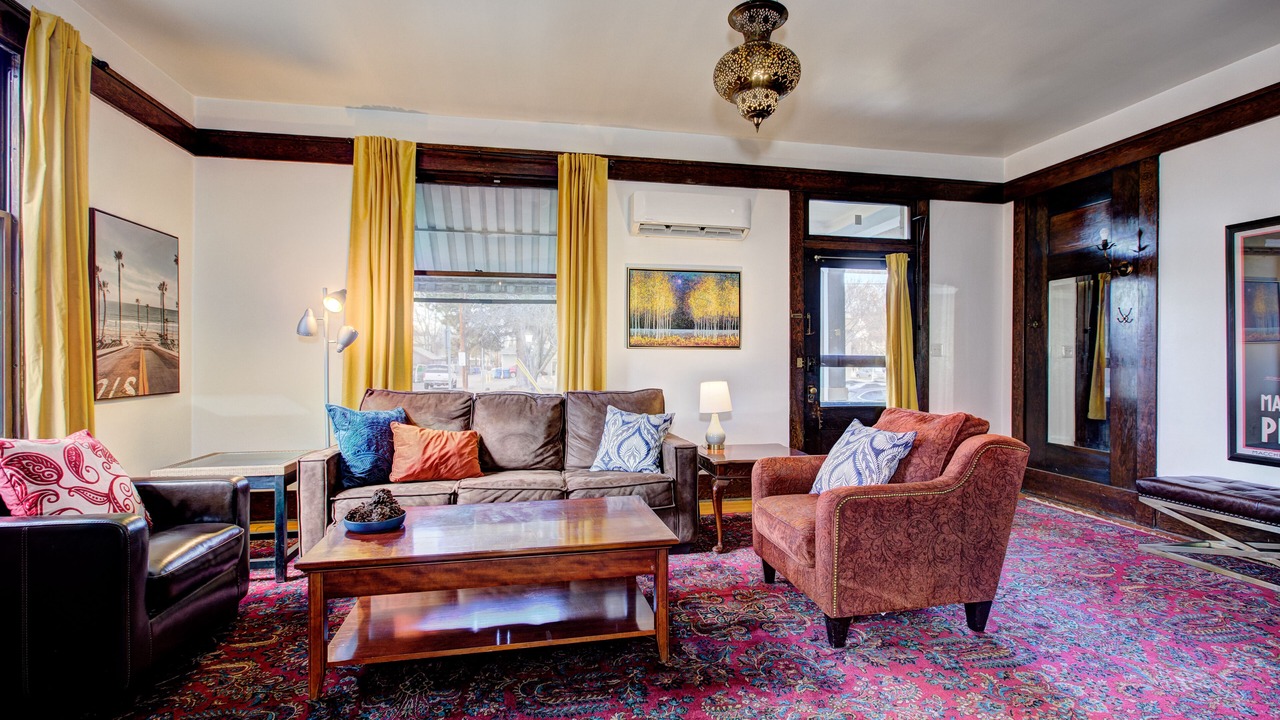 Photo of Livingroom in North End
