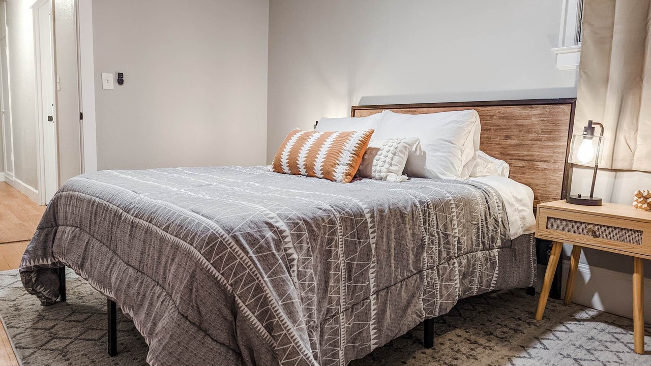 Photo of Bedroom in Albany