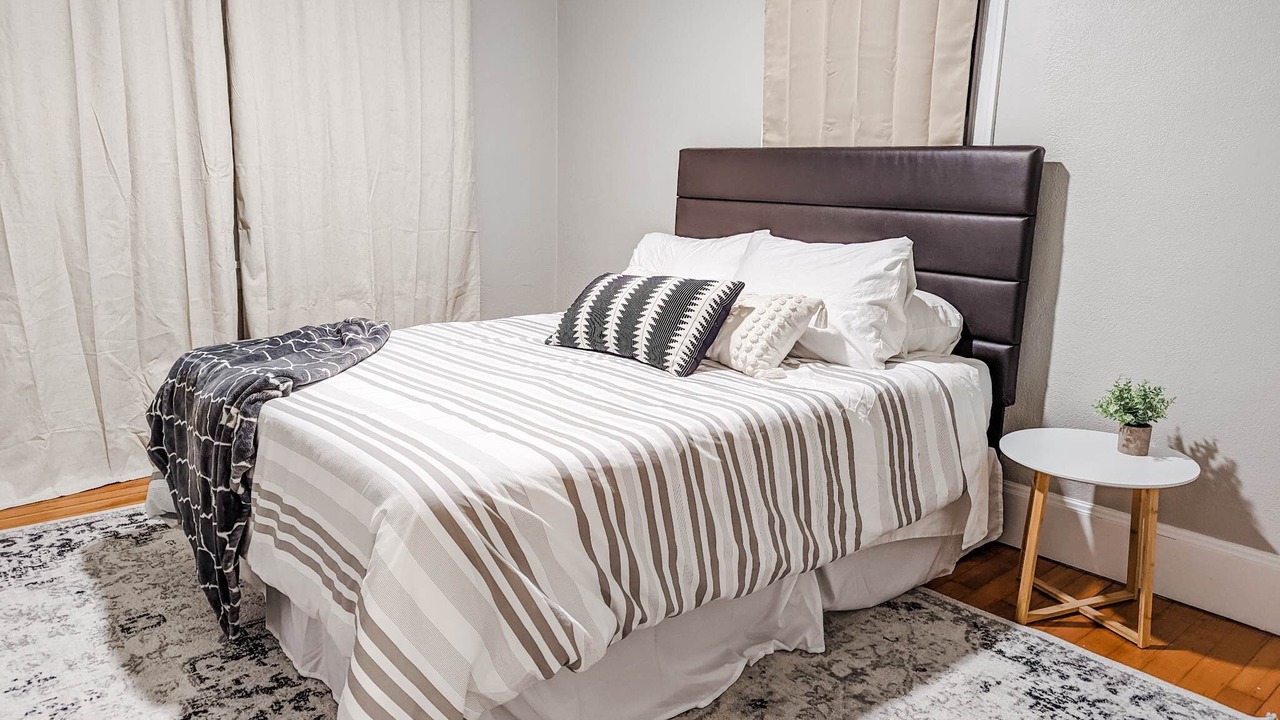 Photo of Bedroom in Albany
