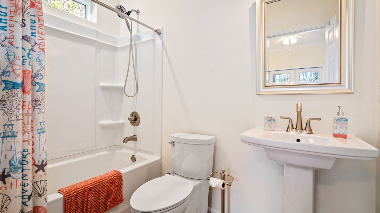Photo of Bathroom in Dauphin Island