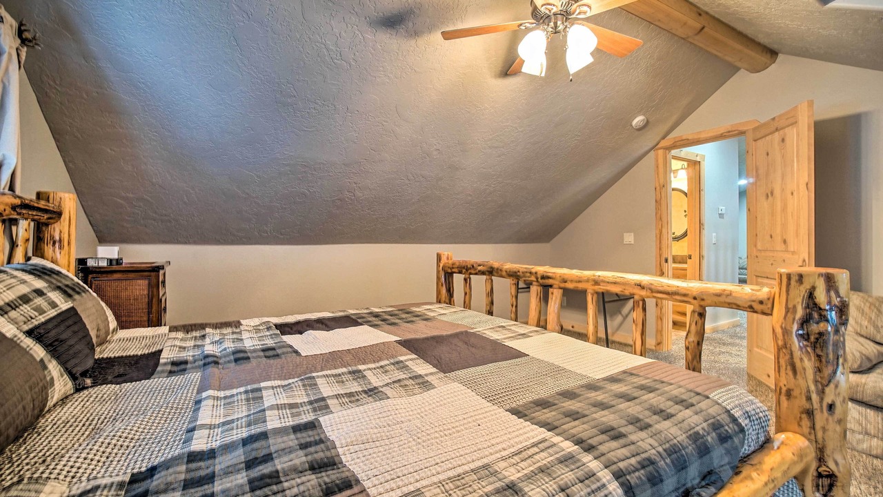 Photo of Bedroom in Garden Valley
