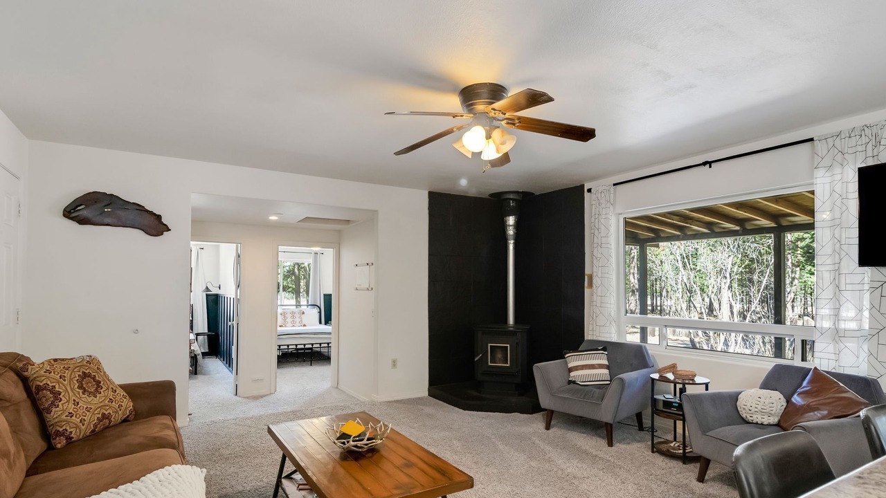 Photo of Livingroom in La Pine