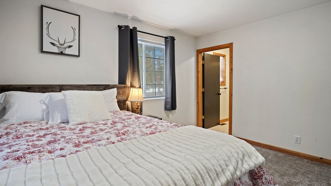 Photo of Bedroom in La Pine
