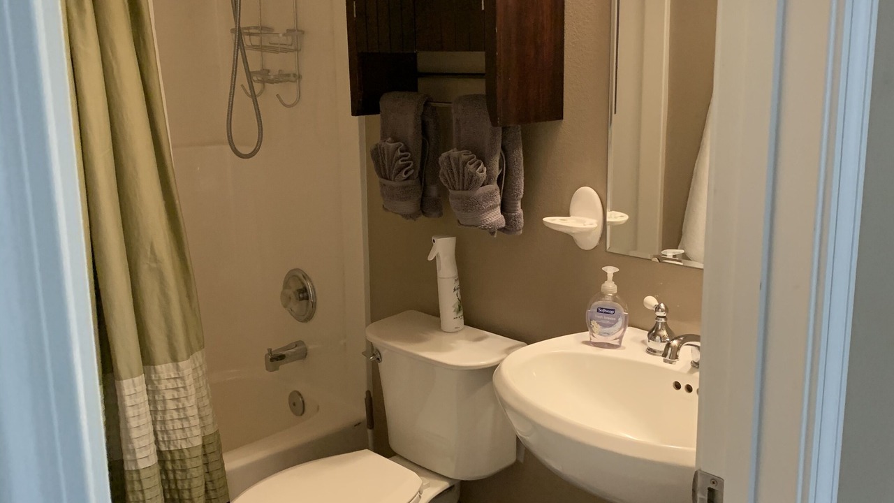 Photo of Bathroom in Southwest Ada County Alliance