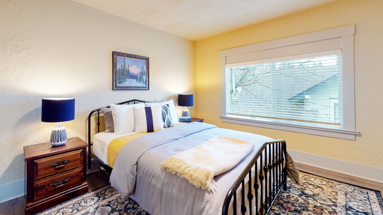 Photo of Bedroom in Old Town