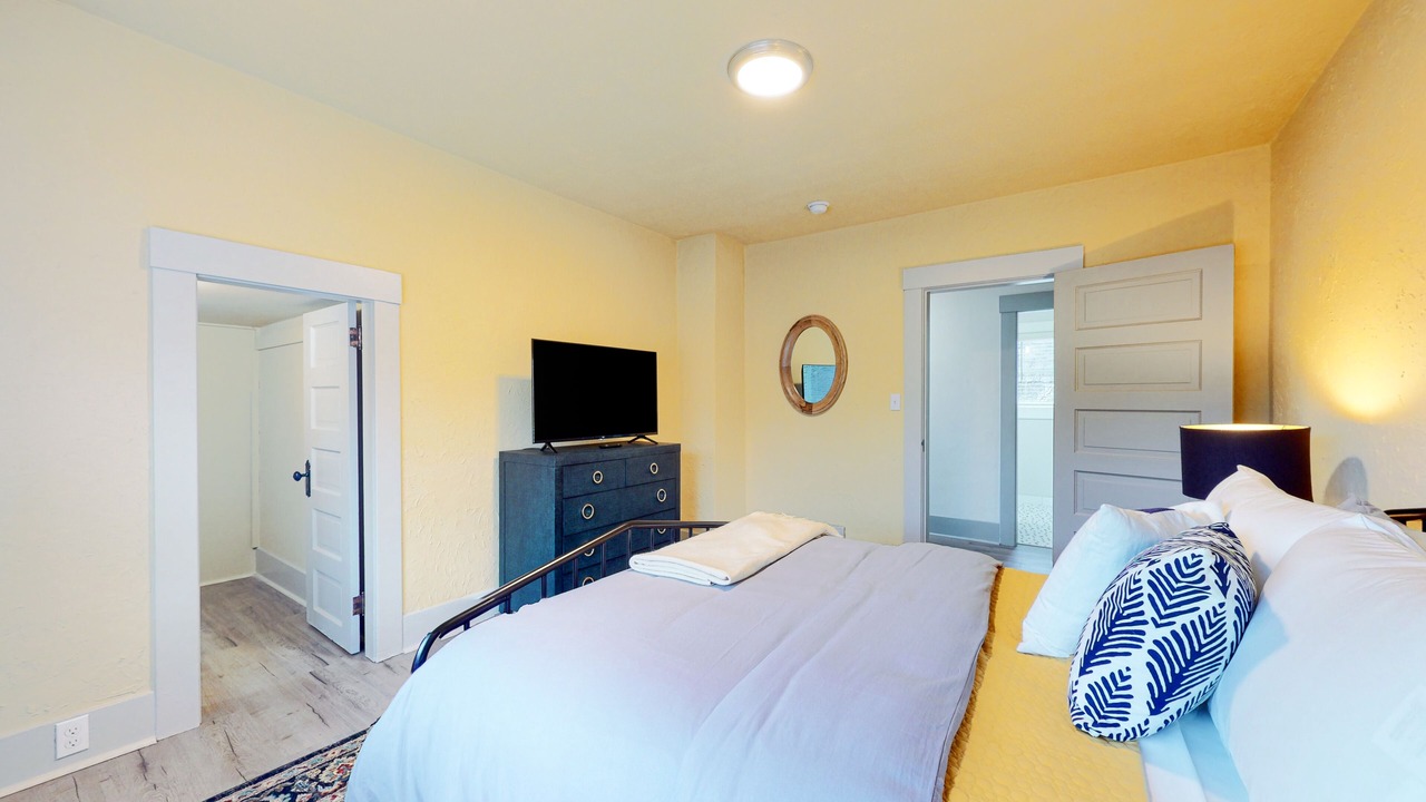 Photo of Bedroom in Old Town
